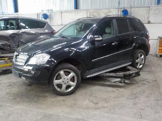 demontáž osobní automobily Mercedes ML ML II (164/4JG) SUV 4.0 ML-420 CDI 4-Matic V8 32V (OM629.912) [225kW] =
 (02-2006/09-2009) 2008
