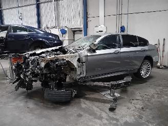 demontáž osobní automobily BMW 5-serie 5 serie (F10) Sedan 530d 24V (N57-D30A) [180kW]  (01-2010/08-2011) 2011