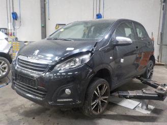 Auto da rottamare Peugeot 108 108 Hatchback 1.0 12V (1KRFE(CFB)) [51kW]  (05-2014/...) 2014