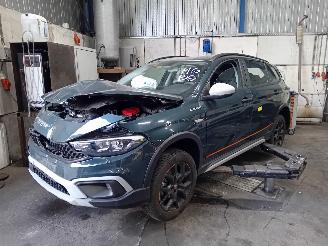 Salvage car Fiat Tipo Tipo (356W/357W) Combi 1.5 Turbo Hybrid 16V (46347813) [96kW]  (03-202=
2/...) 2022