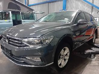 demontáž osobní automobily Volkswagen Passat Passat Variant (3G5) Combi 2.0 R 16V 4Motion (DNFE) [206kW]  (05-2015/=
03-2024) 2021/4