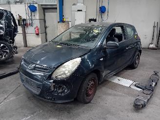 demontáž osobní automobily Hyundai I-20 i20 Hatchback 1.2i 16V (G4LA) [57kW]  (09-2008/12-2012) 2009