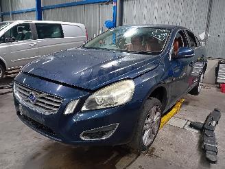 Sloopauto Volvo S-60 S60 II (FS) Sedan 2.4 D5 20V (D5244T10) [151kW]  (04-2010/12-2011) 2011