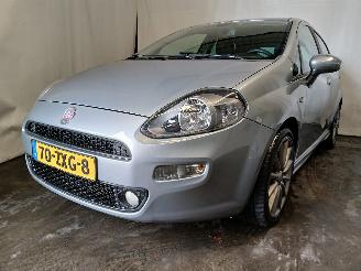 Coche accidentado Fiat Punto Punto III (199) Hatchback 0.9 TwinAir (312.A.2000) [63kW]  (03-2012/..=
=2E) 2013/2
