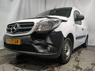 krockskadad bil auto Mercedes Citan Citan (415.6) Van 1.5 108 CDI (OM607.951(K9K)) [55kW]  (11-2012/08-202=
1) 2012/11