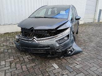 skadebil auto Citroën C4 C4 Grand Picasso (3A) MPV 1.2 12V PureTech 130 (EB2DTS(HNY)) [96kW]  (=
04-2014/03-2018) 2015/9