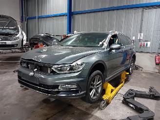 demontáž osobní automobily Volkswagen Passat Passat Variant (3G5) Combi 1.6 TDI 16V (DCXA) [88kW]  (08-2014/11-2020=
) 2017