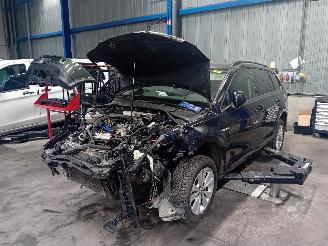 demontáž osobní automobily Volkswagen Golf Golf VII Variant (AUVV) Combi 1.0 TSI 12V BlueMotion Technology (CHZD)=
 [85kW]  (05-2015/12-2020) 2015