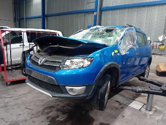 Sloopauto Dacia Sandero Sandero II Hatchback 0.9 TCE 12V (H4B-A400(Euro 5)) [66kW]  (10-2012/.=
=2E.) 2015