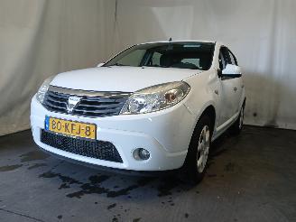 Schadeauto Dacia Sandero Sandero I (BS) Hatchback 1.2 16V (D4F-732(D4F-F7)) [55kW]  (11-2008/12=
-2012) 2009/10