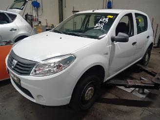 Sloopauto Dacia Sandero Sandero I (BS) Hatchback 1.2 16V (D4F-732(D4F-F7)) [55kW]  (11-2008/12=
-2012) 2011