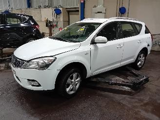 Auto da rottamare Kia Cee d Cee'd Sporty Wagon (EDF) Combi 1.4 16V (G4FA) [66kW]  (07-2009/12-2012=
) 2011