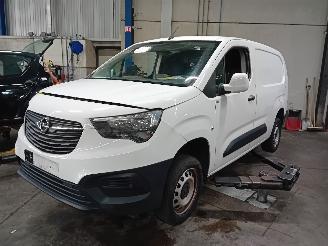 Auto da rottamare Opel Combo Combo Cargo Van 1.6 CDTI 100 (B16DT(DV6FD)) [73kW]  (06-2018/04-2020) 2019