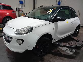 Vrakbiler auto Opel Adam Adam Hatchback 3-drs 1.4 16V (A14XER(Euro 5)) [74kW]  (10-2012/05-2019=
) 2013/1