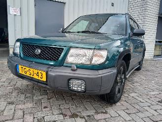 Damaged car Subaru Forester Forester (SF) SUV 2.0 16V (EJ202) [90kW]  (08-1997/09-2002) 1998/4