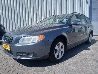 krockskadad bil auto Volvo V-70 V70 (BW) Combi 2.0 D 16V (D4204T(Euro 3)) [100kW]  (10-2007/12-2015) 2010/1