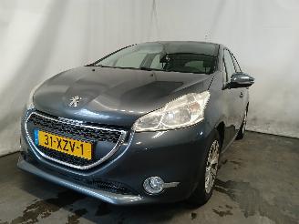 škoda osobní automobily Peugeot 208 208 I (CA/CC/CK/CL) Hatchback 1.2 Vti 12V PureTech 82 (EB2F(HMZ)) [60k=
W]  (03-2012/12-2019) 2012/9