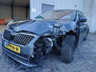 Auto incidentate Skoda Superb Superb (3V3) Liftback 1.8 TSI 16V (CJSA) [132kW]  (03-2015/06-2024) 2017/1
