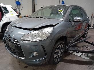 Coche siniestrado Citroën DS3 DS3 (SA) Hatchback 1.6 e-HDi (DV6DTED(9HP)) [68kW]  (11-2009/07-2015) 2011