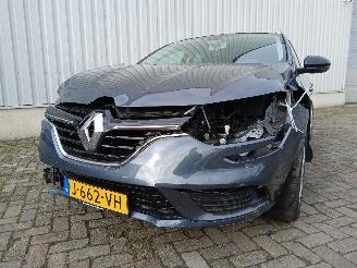 škoda osobní automobily Renault Mégane Megane IV Estate (RFBK) Combi 5-drs 1.3 TCE 140 16V (H5H-450(H5H-A4)) =
[103kW]  (01-2018/...) 2020/4