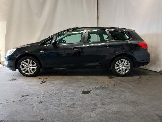 Opel Astra Astra J Sports Tourer (PD8/PE8/PF8) Combi 1.4 16V ecoFLEX (A14XER(Euro=
 5)) [74kW]  (10-2010/10-2015) picture 4