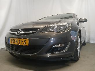 krockskadad bil auto Opel Astra Astra J Sports Tourer (PD8/PE8/PF8) Combi 1.7 CDTi 16V (A17DTE(Euro 5)=
) [81kW]  (10-2010/10-2015) 2013/1