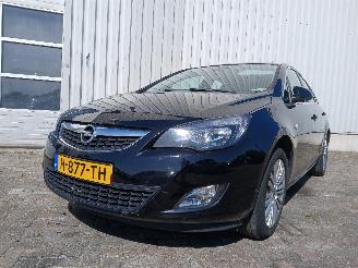 Coche accidentado Opel Astra Astra J (PC6/PD6/PE6/PF6) Hatchback 5-drs 1.6 Turbo 16V (A16LET(Euro 5=
)) [132kW]  (12-2009/10-2015) 2011/5