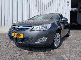 škoda osobní automobily Opel Astra Astra J Sports Tourer (PD8/PE8/PF8) Combi 1.4 16V ecoFLEX (A14XER(Euro=
 5)) [74kW]  (10-2010/10-2015) 2011/10