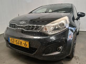 Auto incidentate Kia Rio Rio III (UB) Hatchback 1.2 CVVT 16V (G4LA5) [63kW]  (09-2011/12-2017) 2011/10