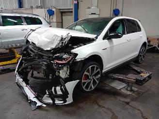demontáž osobní automobily Volkswagen Golf Golf VII (AUA) Hatchback 2.0 GTI 16V Performance Package (DLBA) [180kW=
]  (03-2017/08-2020) 2017