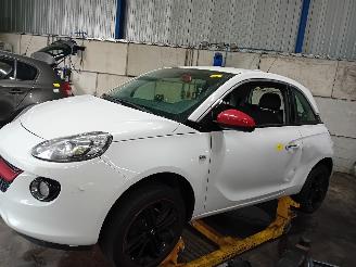 Vrakbiler auto Opel Adam Adam Hatchback 3-drs 1.2 16V (A12XER(Euro 5)) [51kW]  (10-2012/02-2019=
) 2014/1