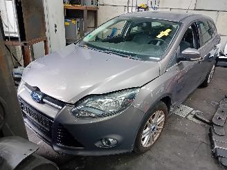Vrakbiler auto Ford Focus Focus 3 Wagon Combi 1.0 Ti-VCT EcoBoost 12V 125 (M1DA(Euro 5)) [92kW] =
 (02-2012/05-2018) 2013/1