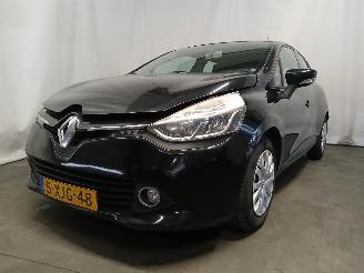 Coche accidentado Renault Clio Clio IV (5R) Hatchback 5-drs 1.5 Energy dCi 90 FAP (K9K-608(K9K-B6)) [=
66kW]  (11-2012/08-2021) 2014/7