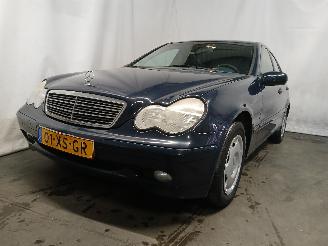 uszkodzony samochody osobowe Mercedes C-klasse C (W203) Sedan 1.8 C-180K 16V (M271.946) [105kW]  (05-2002/02-2007) 2002/10