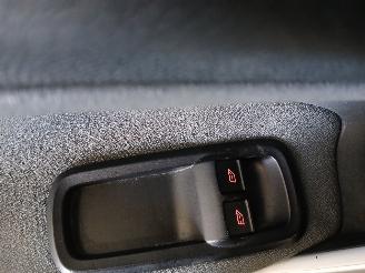 Ford Fiesta Fiesta 6 (JA8) Hatchback 1.25 16V (SNJA) [60kW]  (06-2008/06-2017) picture 13