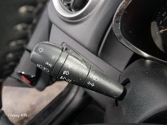 Renault Clio Clio IV Estate/Grandtour (7R) Combi 5-drs 0.9 Energy TCE 90 12V (H4B-4=
00(H4B-A4)) [66kW]  (01-2013/08-2021) picture 14