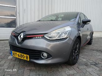 krockskadad bil auto Renault Clio Clio IV (5R) Hatchback 5-drs 0.9 Energy TCE 90 12V (H4B-400(H4B-A4)) [=
66kW]  (11-2012/08-2021) 2012/11