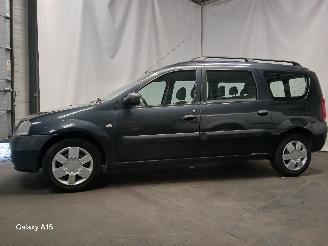 Dacia Logan Logan MCV (KS) Combi 1.6 16V (K4M-696(K4M-H6)) [77kW]  (02-2007/05-201=
3) picture 4
