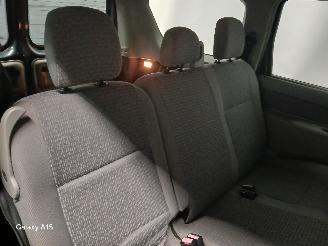 Dacia Logan Logan MCV (KS) Combi 1.6 16V (K4M-696(K4M-H6)) [77kW]  (02-2007/05-201=
3) picture 9
