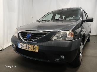 krockskadad bil auto Dacia Logan Logan MCV (KS) Combi 1.6 16V (K4M-696(K4M-H6)) [77kW]  (02-2007/05-201=
3) 2008/3