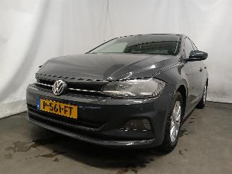 Schadeauto Volkswagen Polo Polo VI (AW1) Hatchback 5-drs 1.0 TSI 12V (CHZL) [70kW]  (06-2017/...)= 2018/7