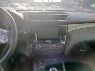 Nissan Qashqai Qashqai (J11) SUV 1.2 DIG-T 16V (HRA2DDT) [85kW]  (11-2013/...) picture 17