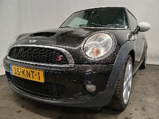 Schadeauto Mini Mini Mini (R56) Hatchback 1.6 16V Cooper S (N14-B16A) [128kW]  (10-2006/02-=
2010) 2010/1