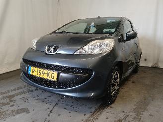 Auto incidentate Peugeot 107 107 Hatchback 1.0 12V (384F(1KR)) [50kW]  (06-2005/05-2014) 2009/2