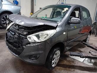 Vrakbiler auto Hyundai I-10 i10 (F5) Hatchback 1.1i 12V (G4HG5) [51kW]  (04-2011/12-2013) 2011/11