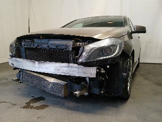 Coche accidentado Mercedes A-klasse A (W176) Hatchback 1.6 A-180 16V (M270.910) [90kW]  (09-2012/05-2018) 2013/12