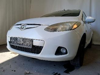 krockskadad bil auto Mazda 2 2 (DE) Hatchback 1.4 CDVi 16V (Y4) [50kW]  (01-2008/11-2010) 2009/3