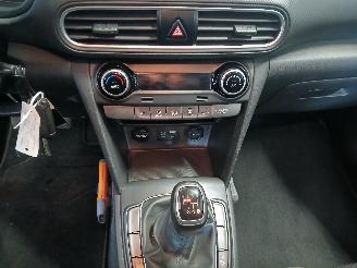 Hyundai Kona Kona (OS) SUV 1.0 T-GDI 12V (G3LC) [88kW]  (07-2017/04-2023) picture 19