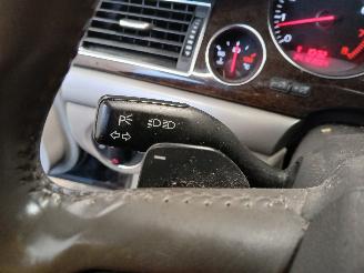 Audi A8 A8 (D3) Sedan 4.2 V8 40V FSI Quattro (BVJ) [257kW]  (06-2006/07-2010) picture 16