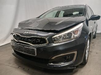 Auto incidentate Kia Cee d Cee'd Sportswagon (JDC5) Combi 1.6 GDI 16V (G4FD) [99kW]  (09-2012/12-=
2018) 2016/11